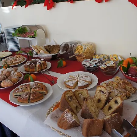 Albatros Hotel 3*