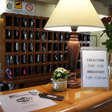 Albatros Отель 3*